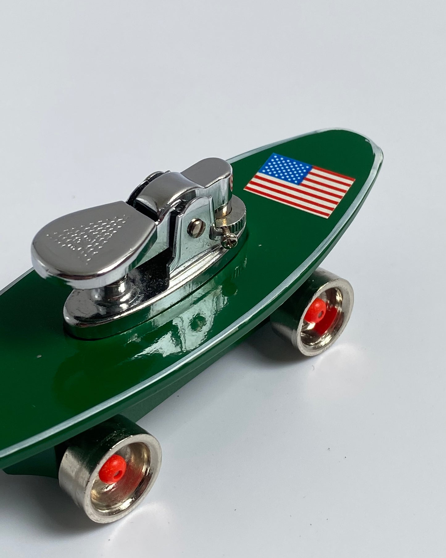 SKATEBOARD LIGHTER