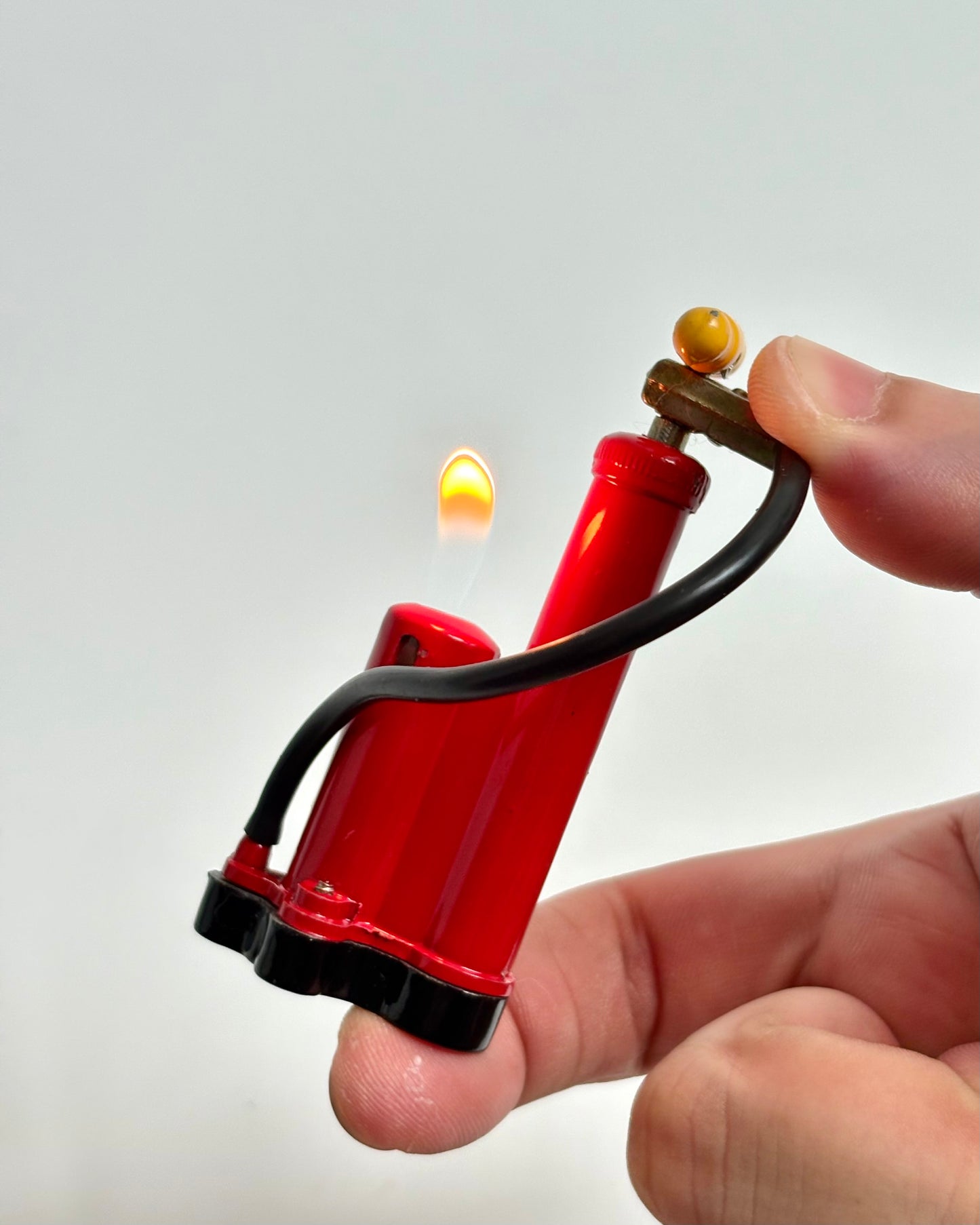 TIRE PUMP LIGHTER