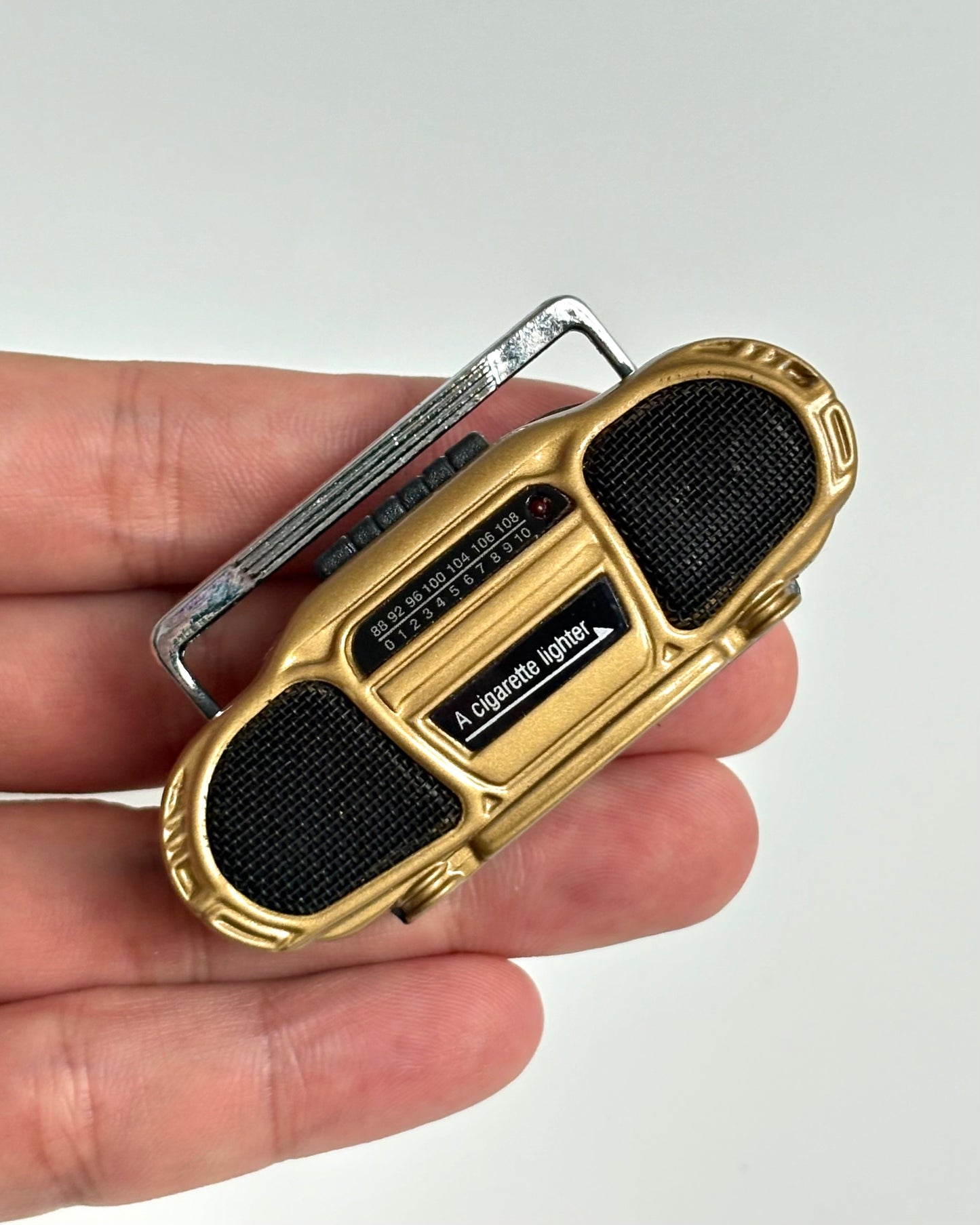 RADIO CASSETTE LIGHTER