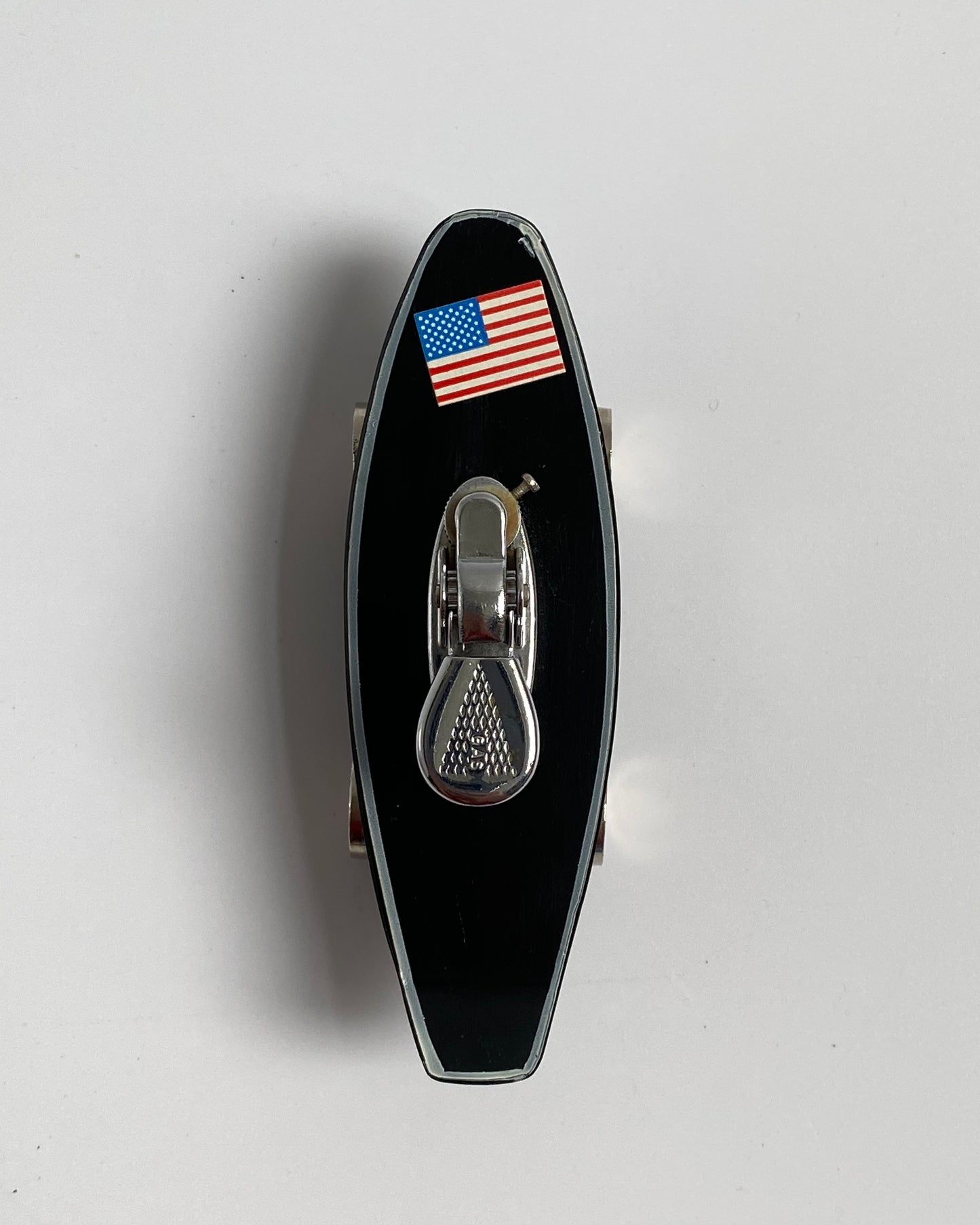 SKATEBOARD LIGHTER
