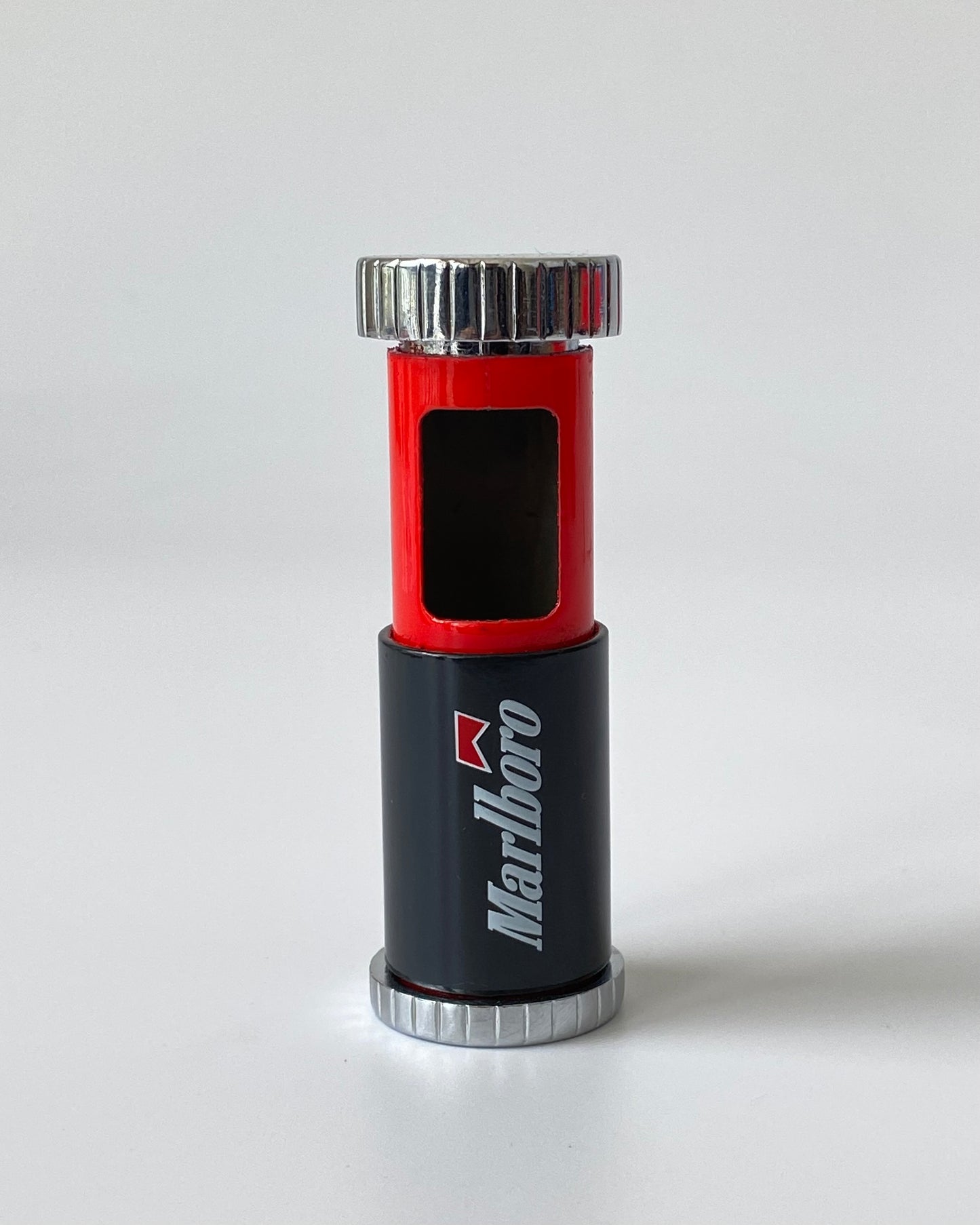 GẠT TÀN DI ĐỘNG MARLBORO